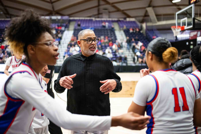 Benson Grants Pass 6A Oregon girls basketball quarterfinal 2024 Naji Saker -59